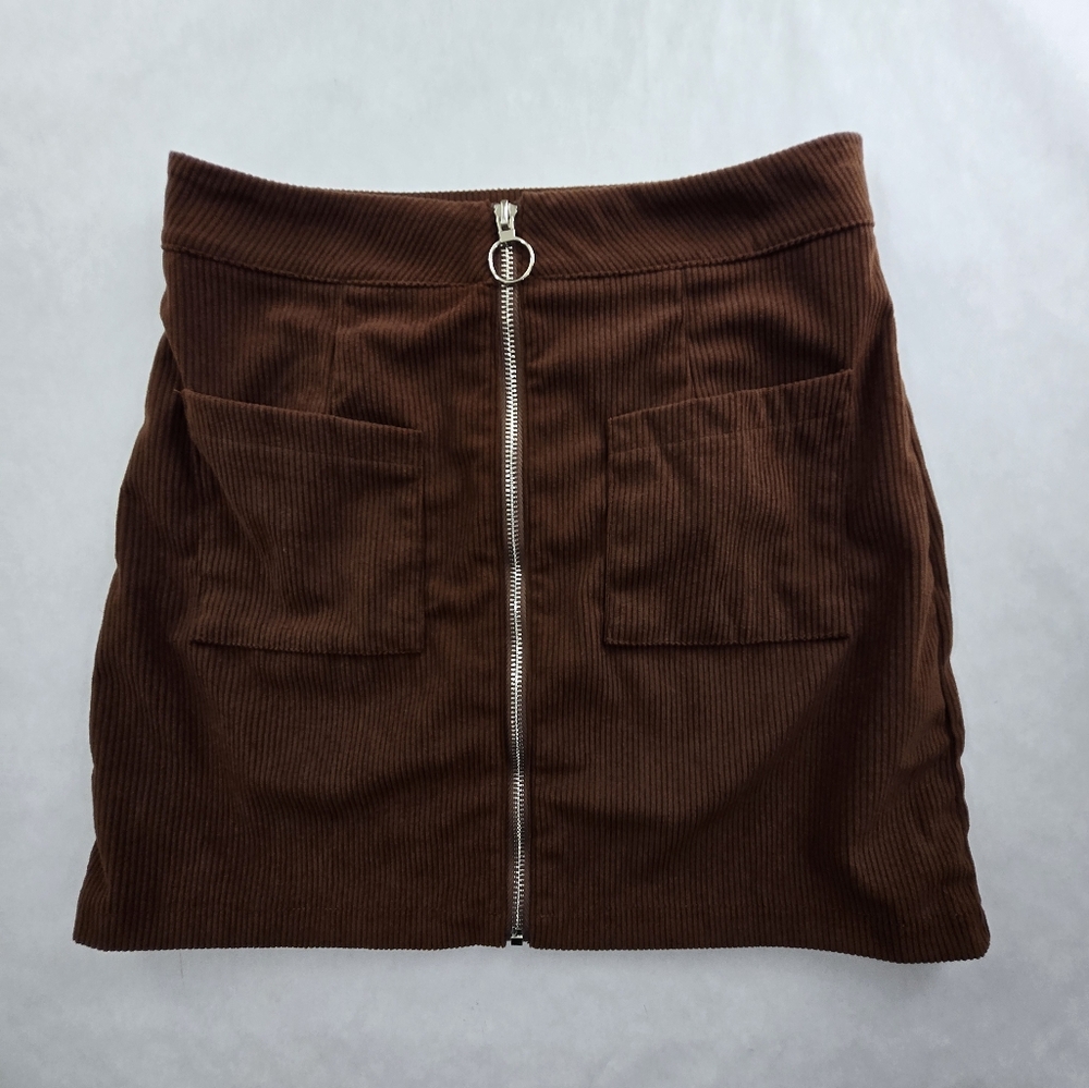 SHEIN ZIP FRONT CORDUROY SKIRT - BROWN FRONT POCKETS SUPER CUTE SIZE SMALL